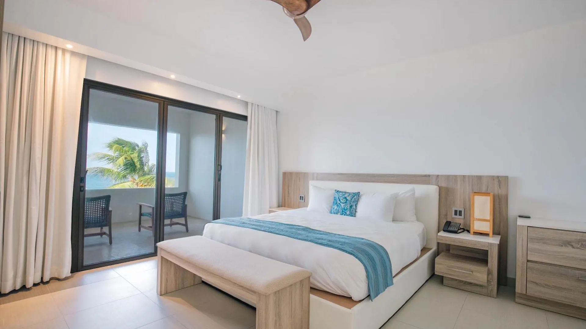 Hodges Bay Resort & Spa St. John's