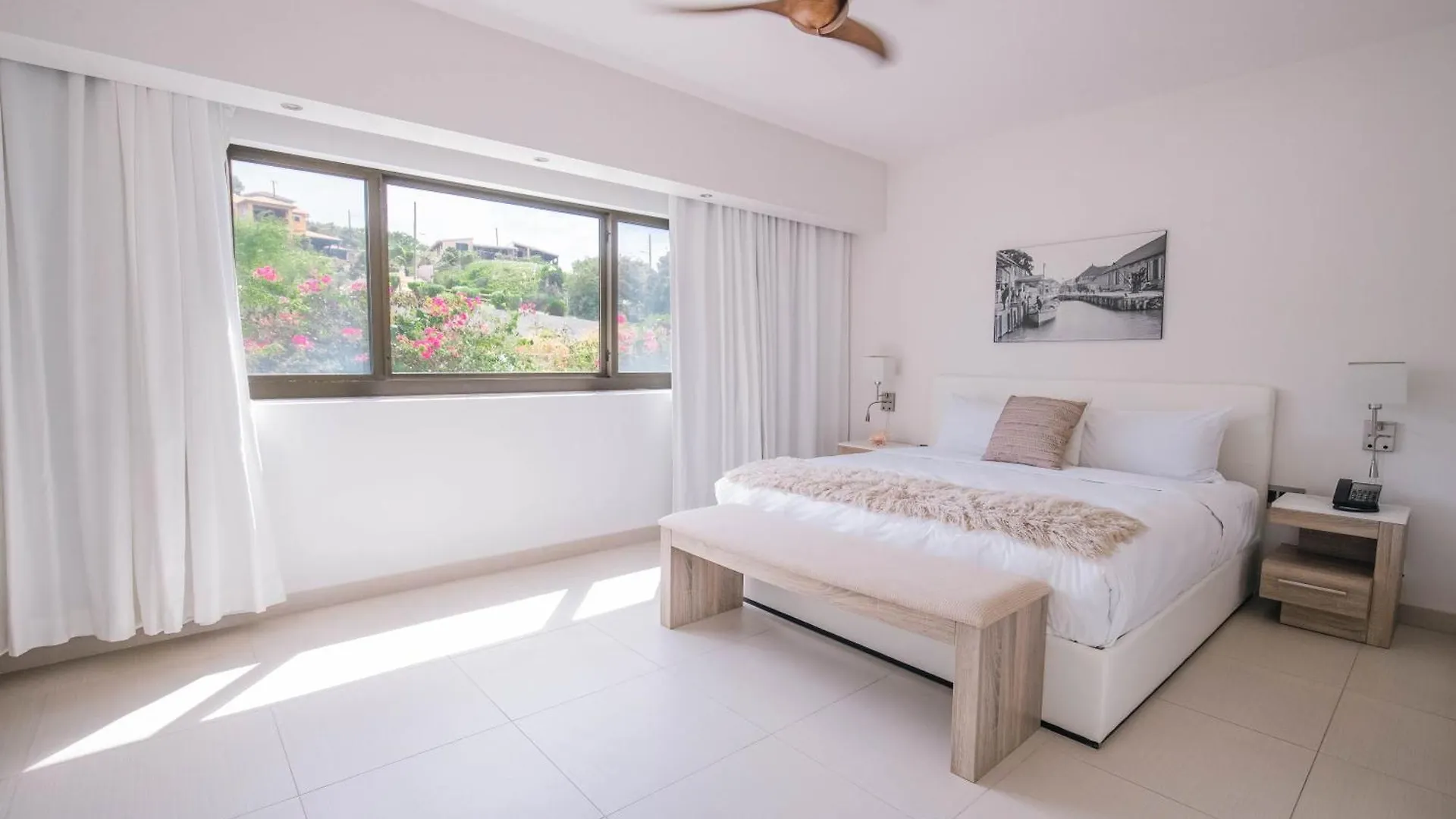 Hodges Bay Resort & Spa, An Hq Luxury Resort & Residences 세인트존스 4*,
