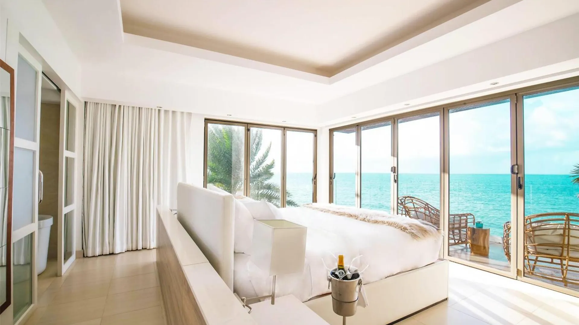 Hodges Bay Resort & Spa, An Hq Luxury Resort & Residences 세인트존스