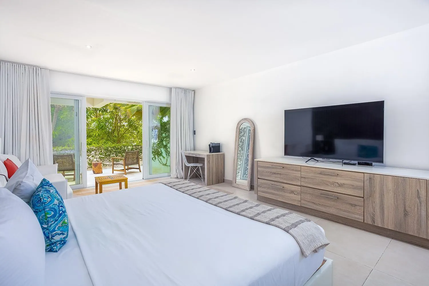 Hodges Bay Resort & Spa, An Hq Luxury Resort & Residences St. John's