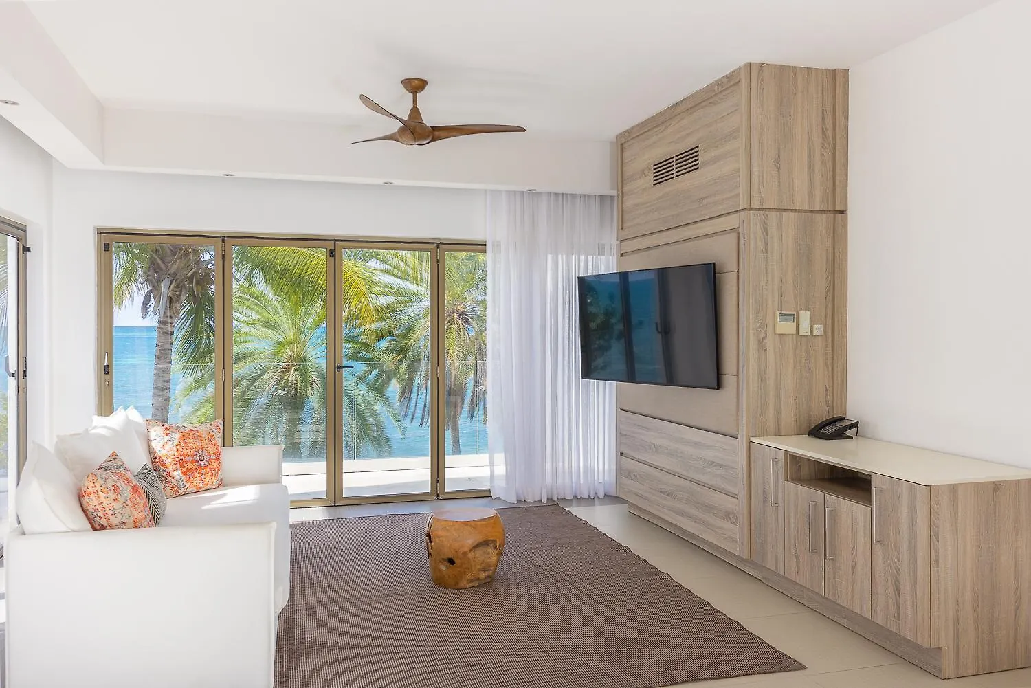 Hodges Bay Resort & Spa, An Hq Luxury Resort & Residences 세인트존스